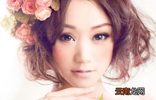 出席婚礼不做路人 三种妆容更胜新娘
