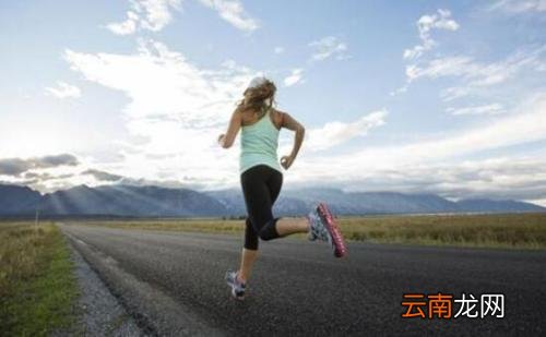 运动出汗的好处 ?汗才是夏天最好的保养品