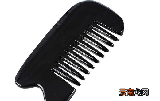 梳子不只是用来梳头用的 用来梳身体提高抗病的能力