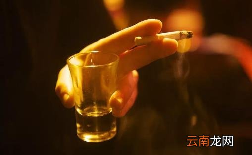 千杯不醉的人的秘诀 关于安全喝白酒的量