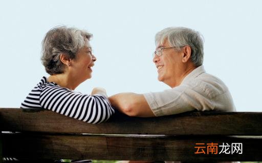 寿命长的人通常有2硬2软 占一个也说明你身体还健康