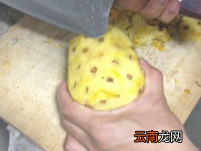 用普通刀怎么削菠萝