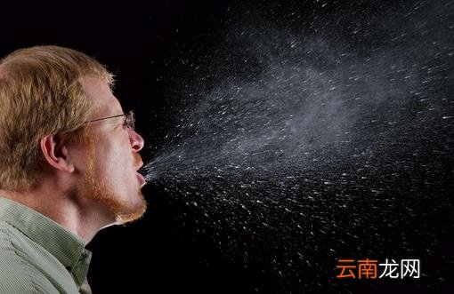打喷嚏有异味是怎么回事