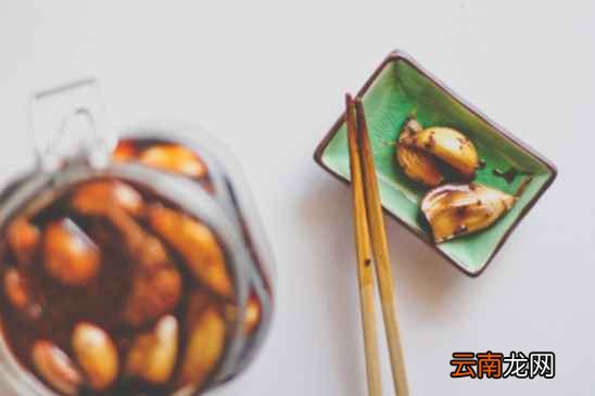 大蒜怎么吃功效最好 大蒜吃法及功效介绍