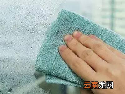保洁公司擦玻璃的方法