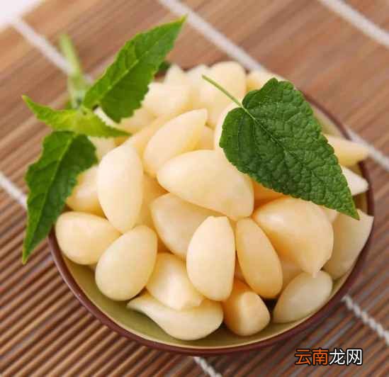大蒜水的功效 大蒜水竟有这么大功效