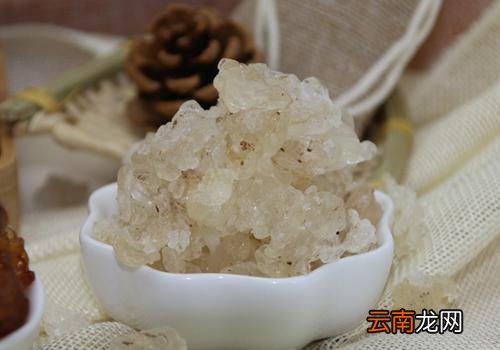 雪燕吃了会上火吗,吃雪燕有什么好处