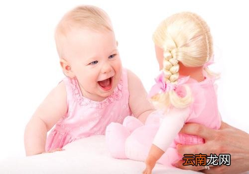 婴儿能用花露水洗澡吗,婴儿用花露水洗澡好吗