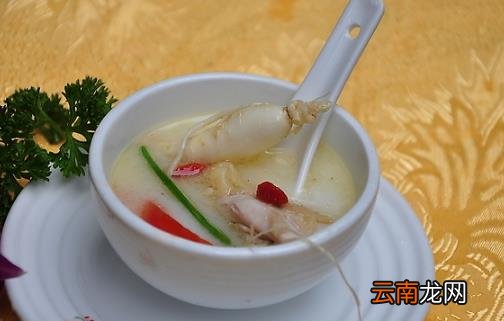 女性脸色发白属气血不足 教你补气补血食谱补气色