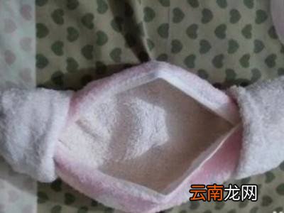 毛巾帽子折叠方法