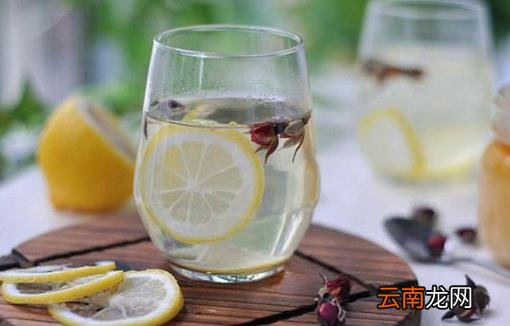 清晨一杯温开水是上佳的选择 空腹选择水有讲究