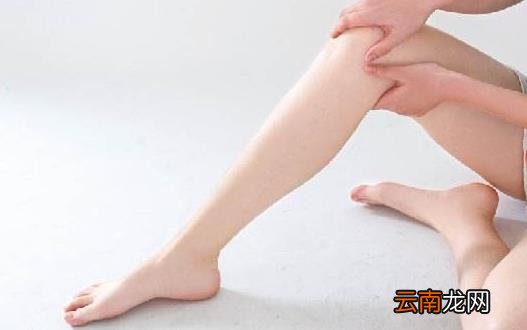 脚底板疼是怎么回事