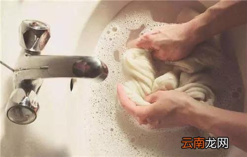 衣服上的铁锈怎么洗才干净