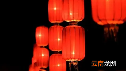 2022年春节房屋大门挂什么招财-门口挂东西有什么讲究