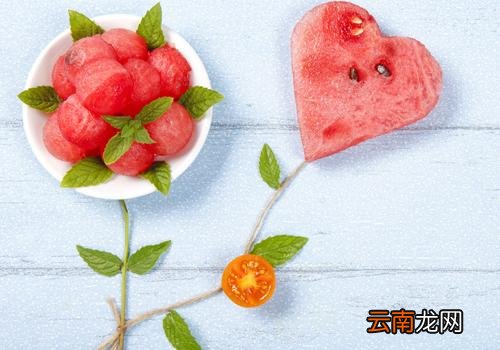 西瓜切开后常温能放多久 西瓜这样保存最好
