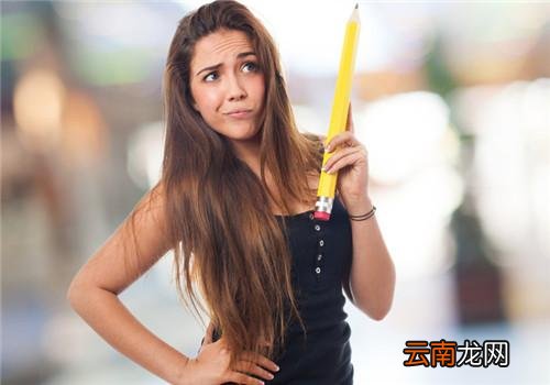 花露水可以洗头吗,怎样用花露水洗头