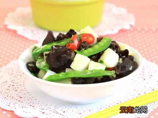 治宝宝便秘的食物 宝宝总是便秘怎么办