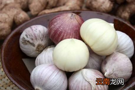 喉咙不舒服喝什么 12款润喉止咳饮送给您