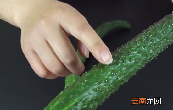 黄瓜直的好还是弯的好 看完让你不再纠结