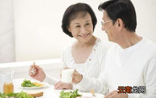 中年人吃完晚饭锻炼好不好