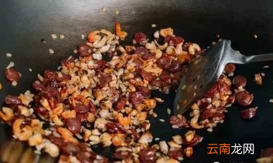 腊肠焖饭的家常做法 一款美味焖饭的做法