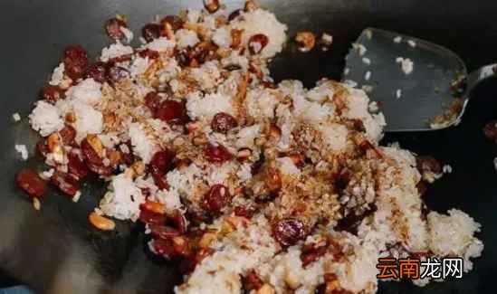 腊肠焖饭的家常做法 一款美味焖饭的做法