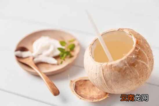 椰子汁的功效 没想到它的好处这么大
