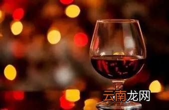 喝红酒有什么好处 女人每天至少喝一杯