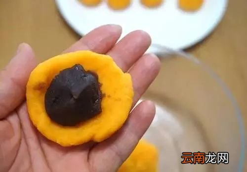 南瓜糯米丸子怎么做 南瓜糯米丸子简单做法