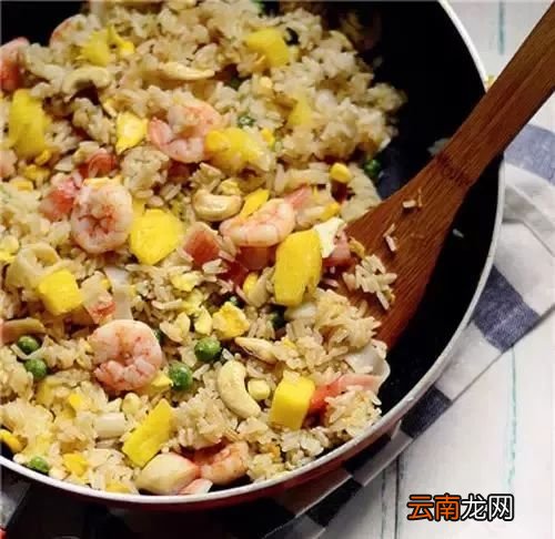 菠萝菜谱做法大全集 菠萝做成菜好吃极了
