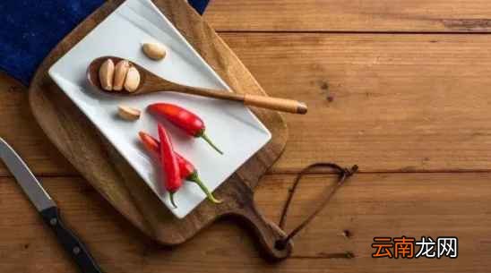 大蒜的功效与作用 但这6种人切勿吃大蒜
