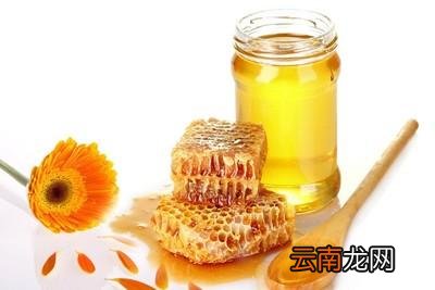 喝蜂蜜水能解酒吗 蜂蜜吃多了会引发什么