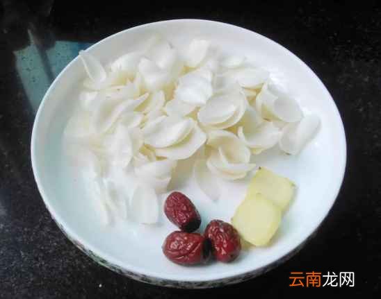 得了痛风喝什么好 大家可经常用它泡水喝哟