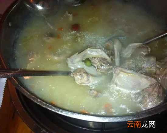 鸽子汤怎么炖最营养 女性常喝错不了
