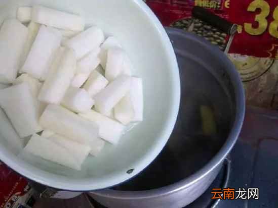 萝卜海带排骨汤的做法 一道营养美味汤的做法