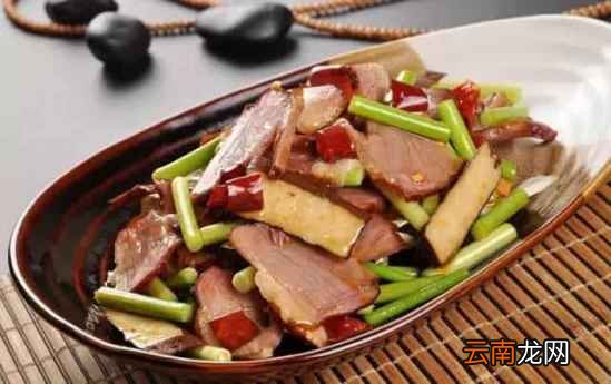 喝酒不宜吃的食物 喝酒千万别吃这些菜
