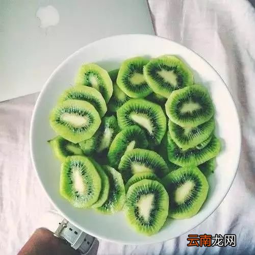 夏天减肥吃什么水果有哪些 可用这七种水果代餐