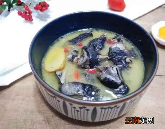 乌鸡汤的家常做法 汤鲜味美营养丰富