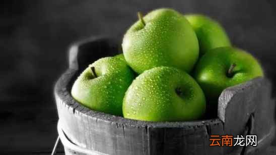 常吃苹果有什么好处 每天吃可以刮脂养颜